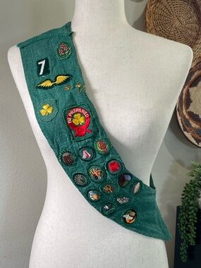 Vintage 1940's Girl Scout Uniform Merit Sash Badges Patches Pins Lot Troop 7